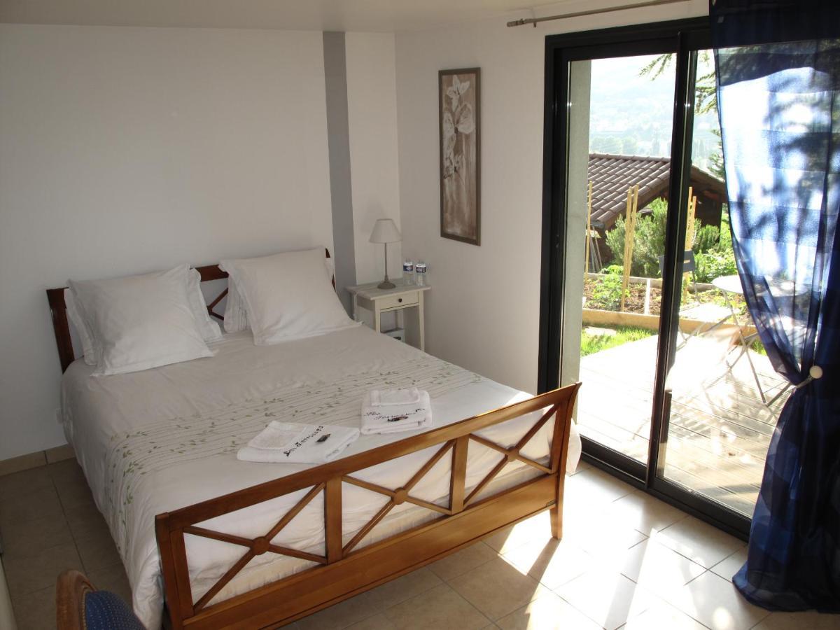 לינה וארוחת בוקר Les Terrasses De Rochetaillee מראה חיצוני תמונה